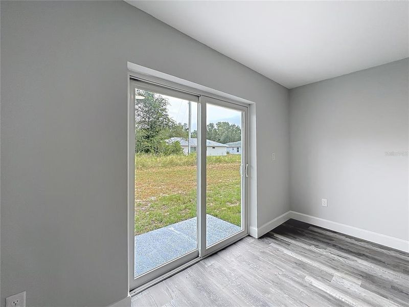 Spacious, unfurnished interior of a new home in , Ocala (Image 25).