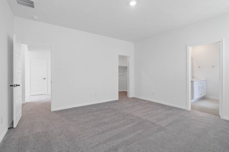 Spacious, unfurnished interior of a new home in Saddlebrook Preserve, Beasley (Image 24). Spacious, unfurnished interior of a new home in Saddlebrook Preserve, Beasley (Image 24).