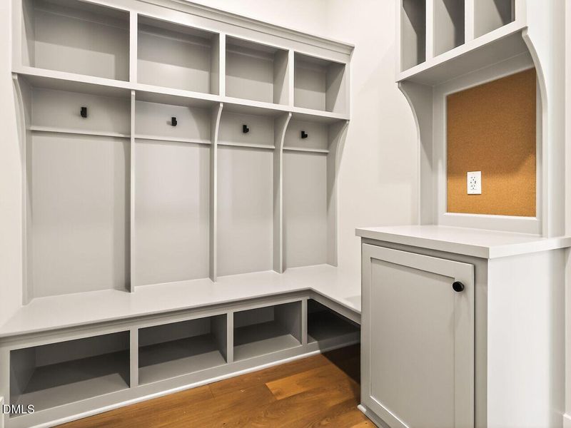 023-1280x960-owners-entry