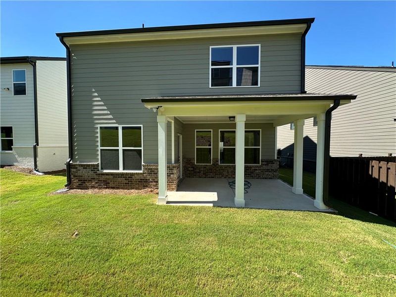 Exterior details and patio area of a home in Kentmere, Auburn (Image 3).