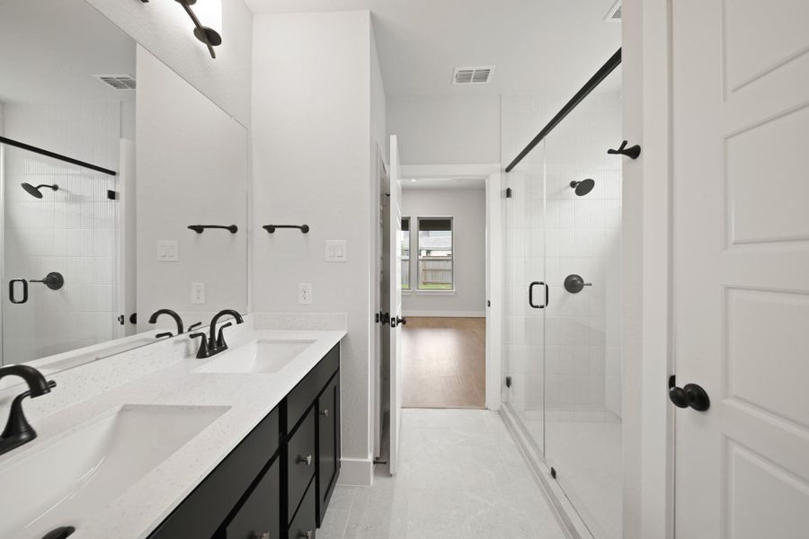 Furnished interior view inside a new home in Meridiana 40', 65', Iowa Colony (Image 12). Furnished interior view inside a new home in Meridiana 40', 65', Iowa Colony (Image 12).