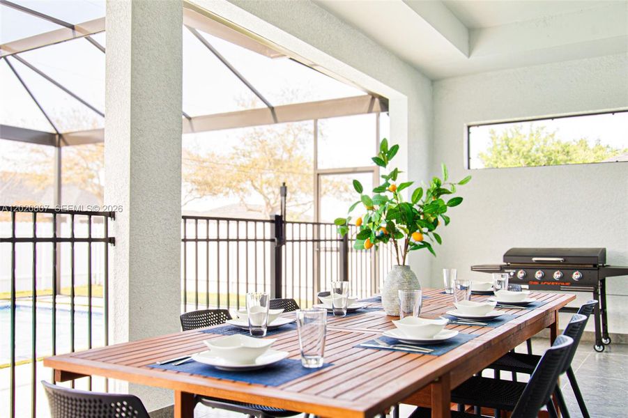 Exterior details and patio area of a home in , Cape Coral (Image 4).