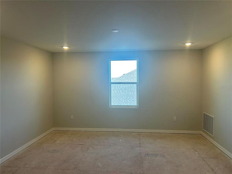 Spacious, unfurnished interior of a new home in Oakfield Trails Traditional, Parrish (Image 17).