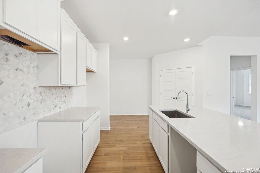 Furnished interior view inside a new home in Carmel Ranch, Schertz (Image 8).