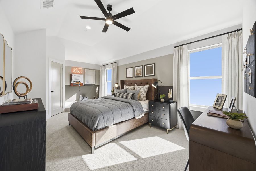 Representative furnished interior of a home built from the Victoria by Windsor Homes in Oak Ridge Park, Corinth (Image 45).