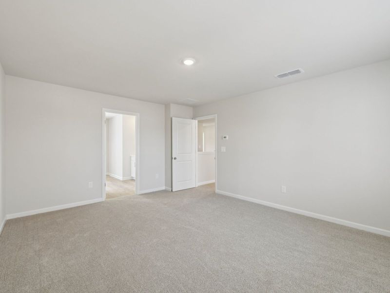 Spacious, unfurnished interior of a new home in Harmony Manor, Fairburn (Image 17).