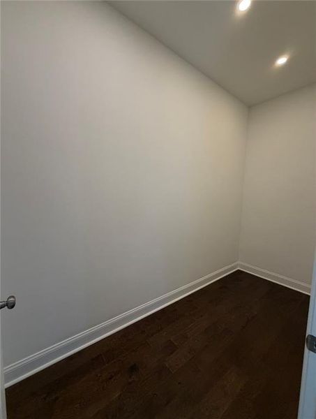 Spacious, unfurnished interior of a new home in , Atlanta (Image 25).