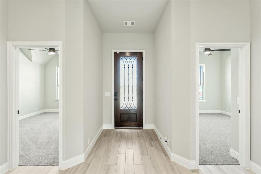 Spacious, unfurnished interior of a new home in The Oaks, Red Oak (Image 34). Spacious, unfurnished interior of a new home in The Oaks, Red Oak (Image 34).