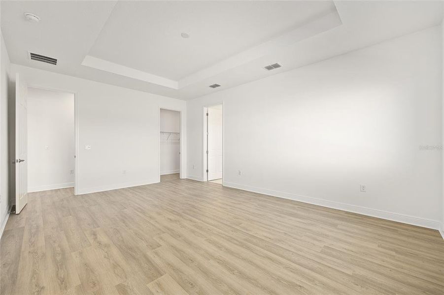 Spacious, unfurnished interior of a new home in , Ocala (Image 42).