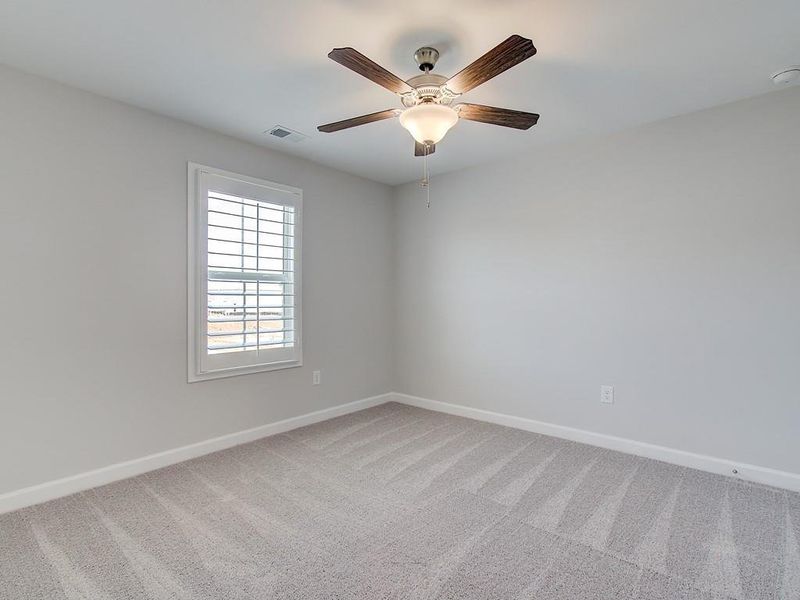Spacious, unfurnished interior of a new home in Oak Valley Estates, Marietta (Image 25).