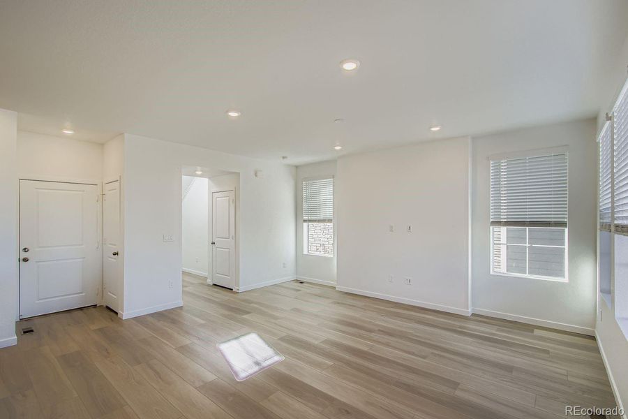 Spacious, unfurnished interior of a new home in , Thornton (Image 9).