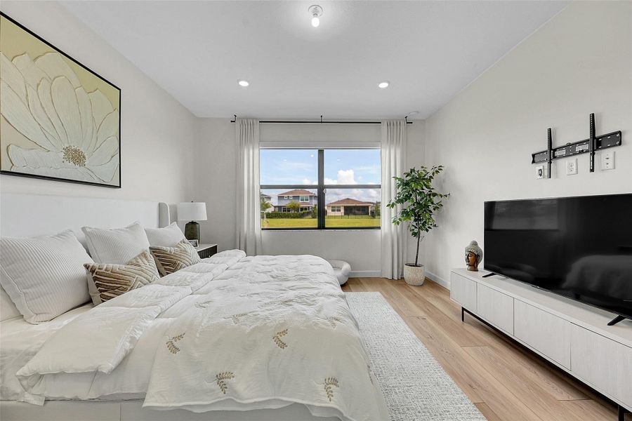 Furnished interior view inside a new home in , Loxahatchee (Image 10).