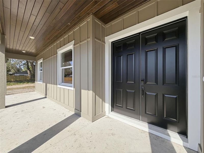 Exterior details and patio area of a home in , Lakeland (Image 47).