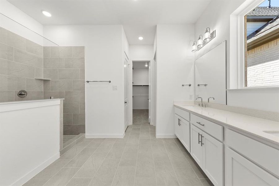 15. 7104 Bergamot - Bath