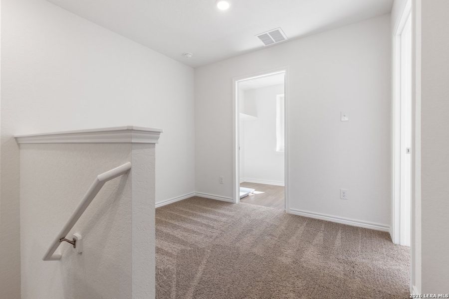 Spacious, unfurnished interior of a new home in Spanish Trails Villas, San Antonio (Image 17).
