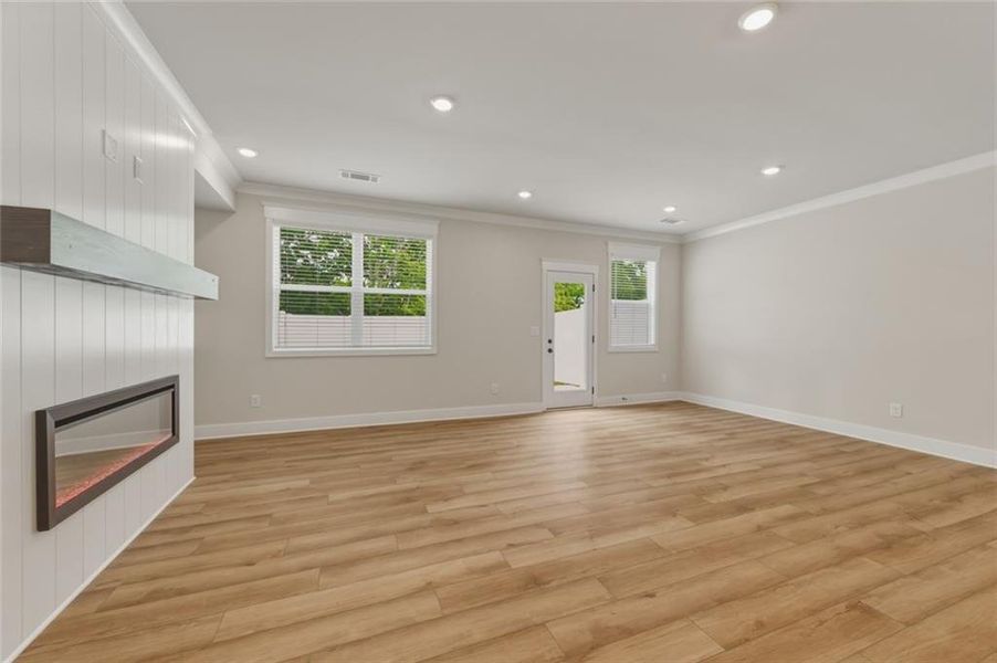 Spacious, unfurnished interior of a new home in Millstone at Mundy Mill, Gainesville (Image 26).
