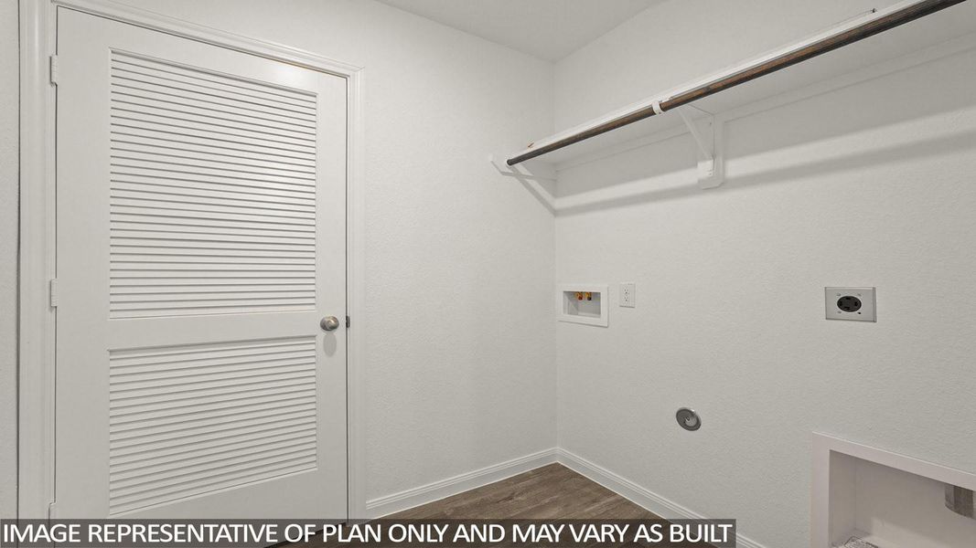 Spacious, unfurnished interior of a new home in McCrorey Trails, Conroe (Image 13).