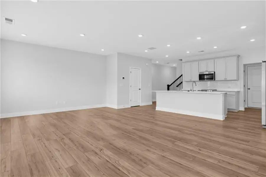 Spacious, unfurnished interior of a new home in Towns at Holly Springs, Holly Springs (Image 20).