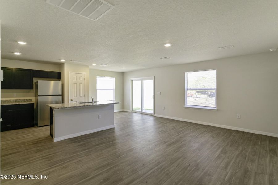 Spacious, unfurnished interior of a new home in , Palm Coast (Image 5).