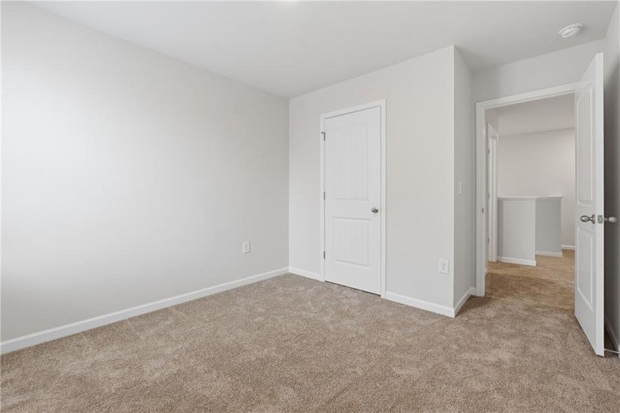 Spacious, unfurnished interior of a new home in Moss Creek, Hogansville (Image 23).