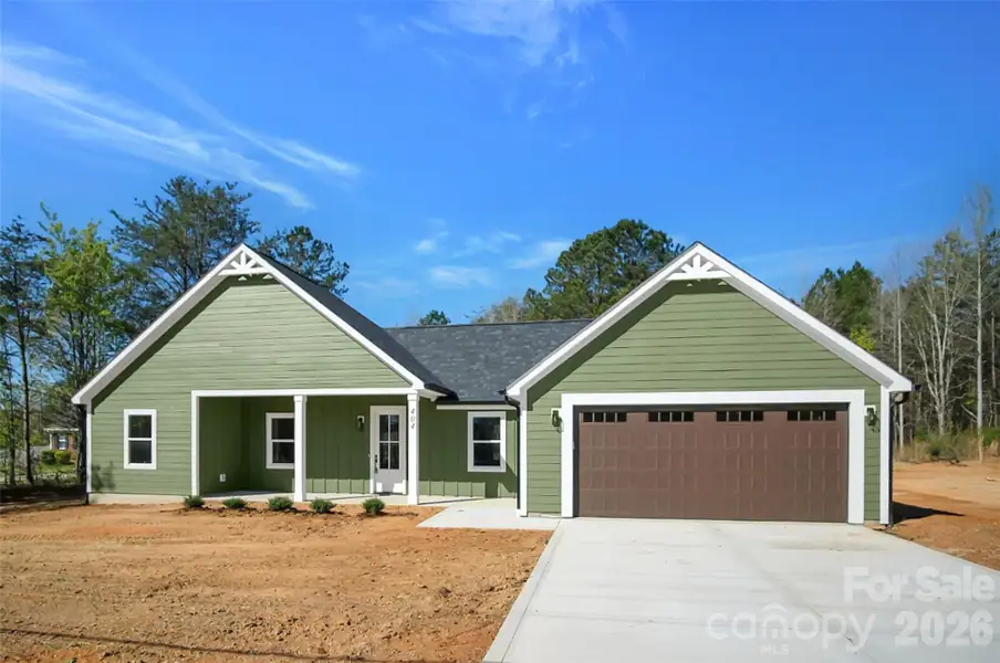 Front exterior of a new home in , Cherryville, NC, highlighting curb appeal (Image 1). Front exterior of a new home in , Cherryville, NC, highlighting curb appeal (Image 1).