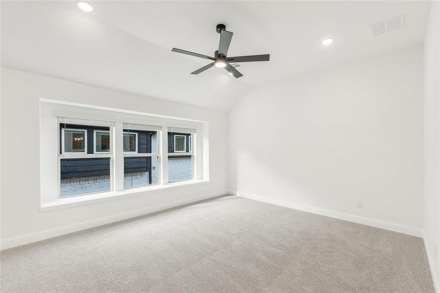 Spacious, unfurnished interior of a new home in Creekview Meadows, Pilot Point (Image 22). Spacious, unfurnished interior of a new home in Creekview Meadows, Pilot Point (Image 22).