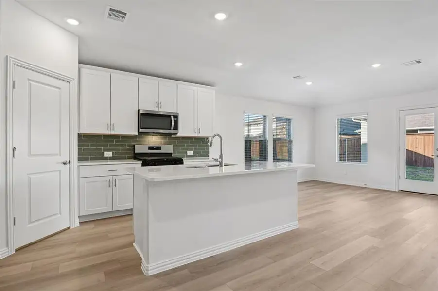 Photo is not of the actual home, but is an inspirational photo of builder’s model home and may depict options, furnishings, and/or decorator features that are not included.