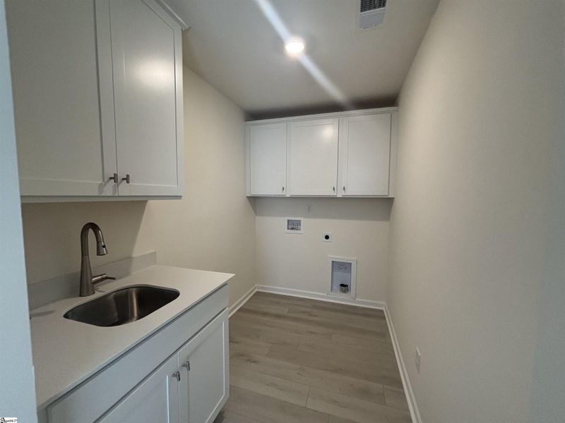 Furnished interior view inside a new home in Halton Oaks, Spartanburg (Image 8).