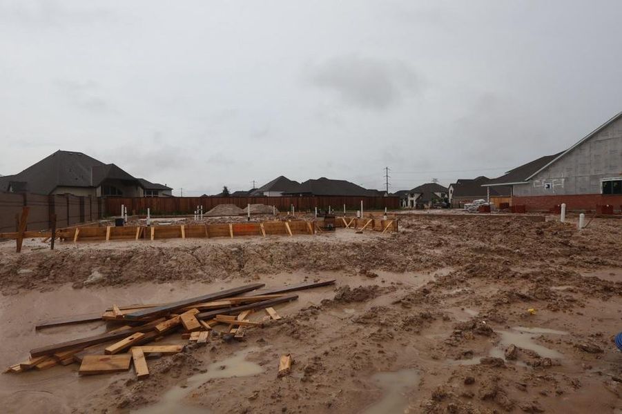 Every foundation at DWH is engineered and it’s inspected three times! We do not do “batch” testing. Rest easy knowing your foundation comes with a 10 year warranty. Every foundation at DWH is engineered and it’s inspected three times! We do not do “batch” testing. Rest easy knowing your foundation comes with a 10 year warranty.