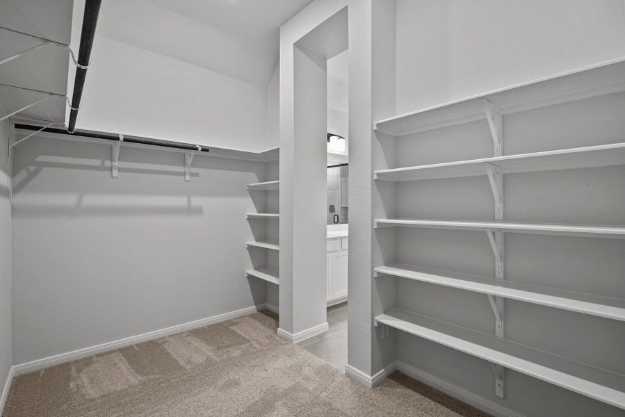 The Stonewood - Owner's Bath