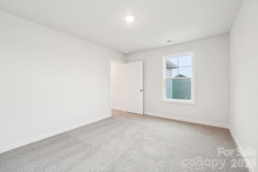 Spacious, unfurnished interior of a new home in Laurelbrook, Sherrills Ford (Image 22).