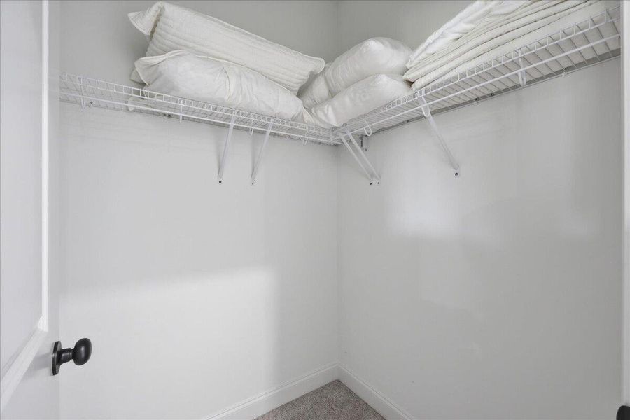 Spacious, unfurnished interior of a new home in , Summerville (Image 40).