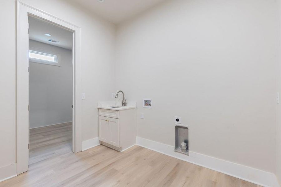 Spacious, unfurnished interior of a new home in , Canton (Image 34).