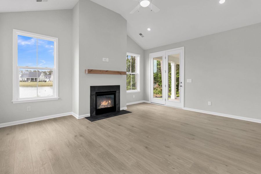 Spacious, unfurnished interior of a new home in Tidewater at Lakes of Cane Bay, Summerville (Image 32). Spacious, unfurnished interior of a new home in Tidewater at Lakes of Cane Bay, Summerville (Image 32).