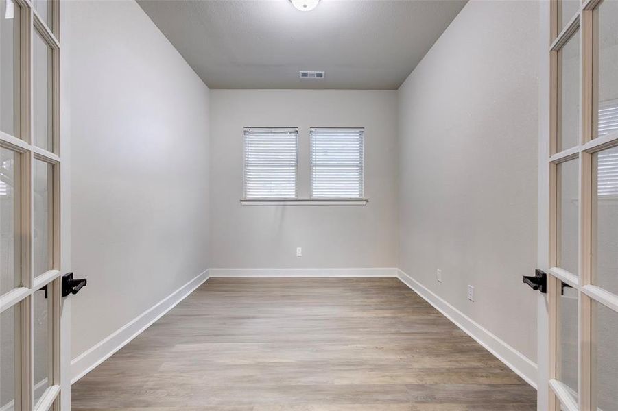Spacious, unfurnished interior of a new home in , Van Alstyne (Image 28). Spacious, unfurnished interior of a new home in , Van Alstyne (Image 28).