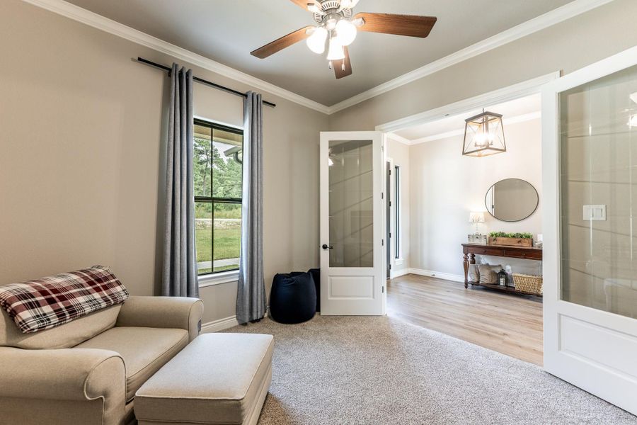 Study/den located just off entry