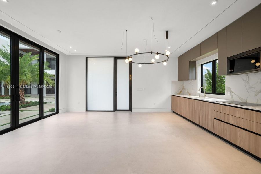 Spacious, unfurnished interior of a new home in , Miami (Image 19).