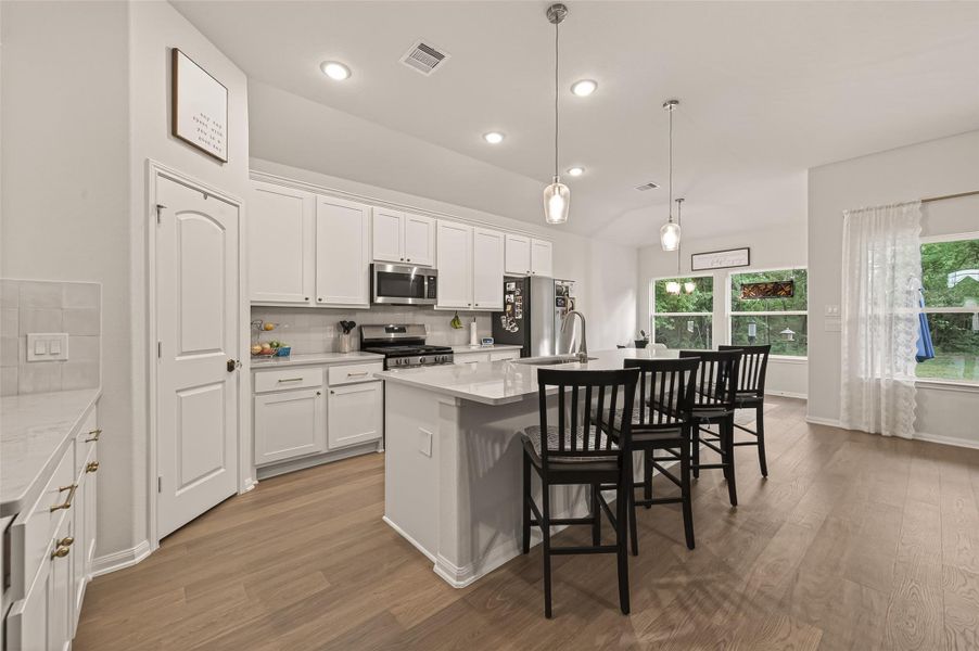 Furnished interior view inside a new home in , Willis (Image 40).