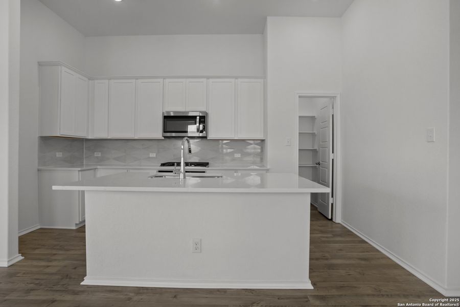 Furnished interior view inside a new home in Stillwater Ranch 45', San Antonio (Image 10).
