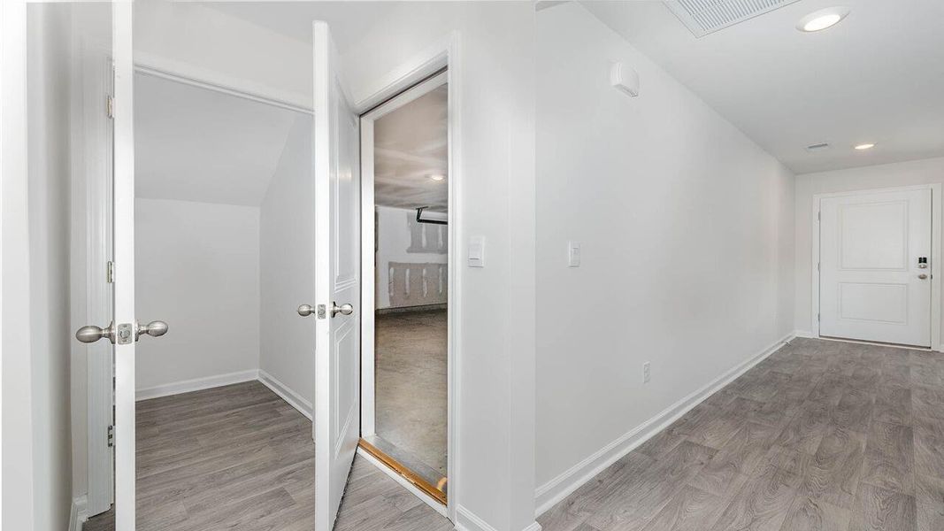 Spacious, unfurnished interior of a new home in The Ranch, Holly Hill (Image 9).