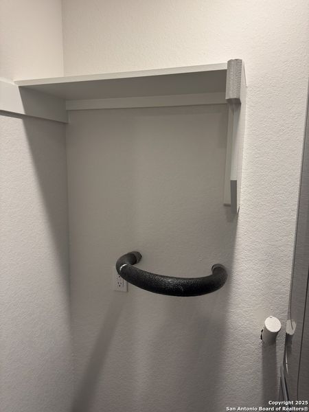 Image 21 of a home in .