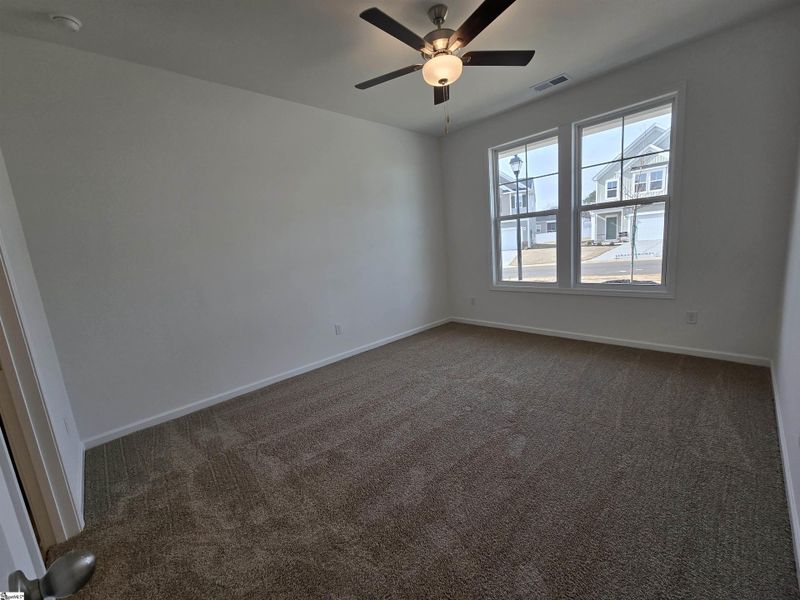 Spacious, unfurnished interior of a new home in Halton Oaks, Spartanburg (Image 15).