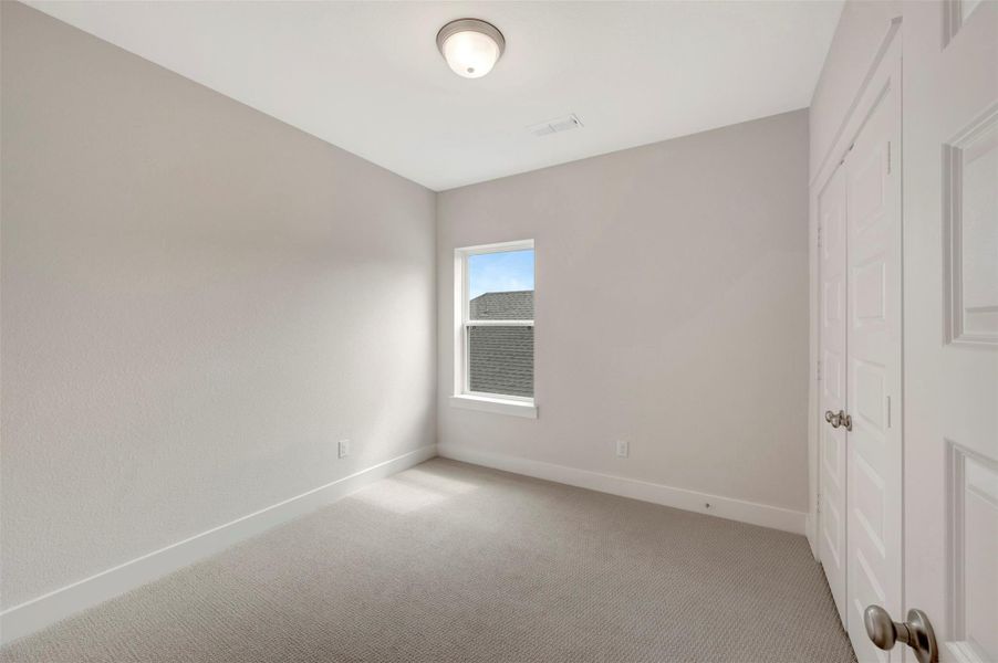 Spacious, unfurnished interior of a new home in Elyson 40', Katy (Image 28).