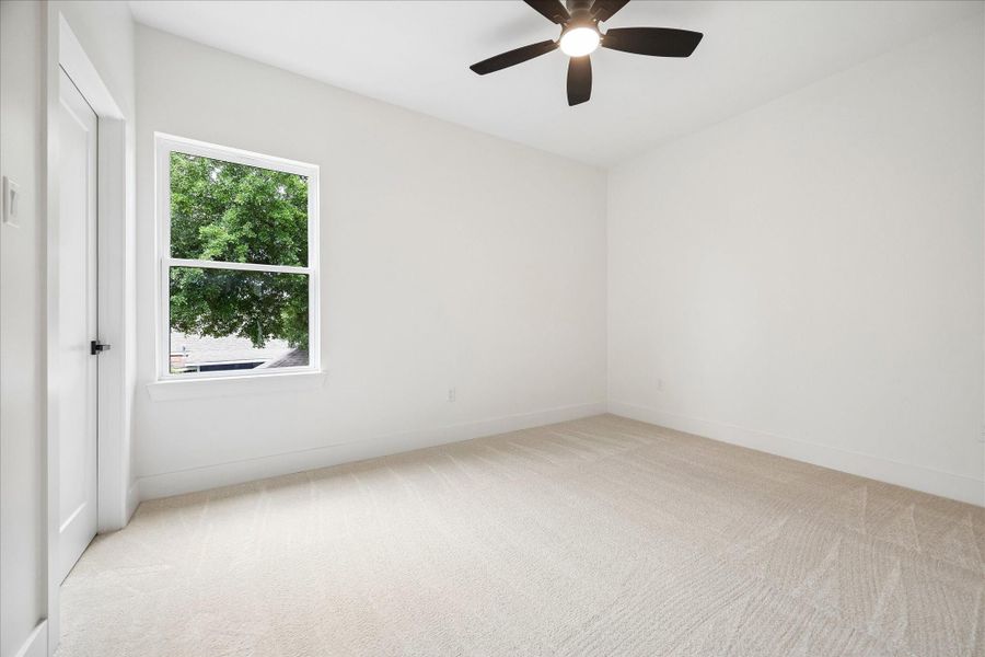 Spacious, unfurnished interior of a new home in , Houston (Image 24).