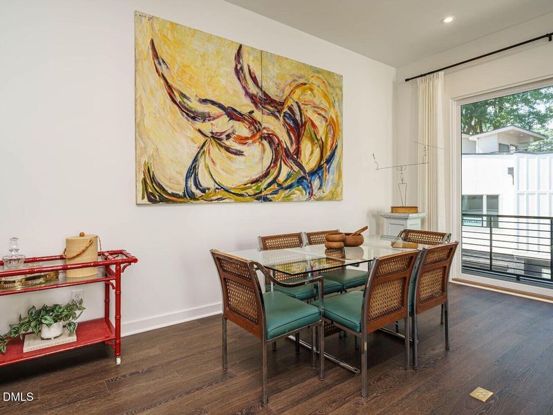 017-1280x960-living-dining