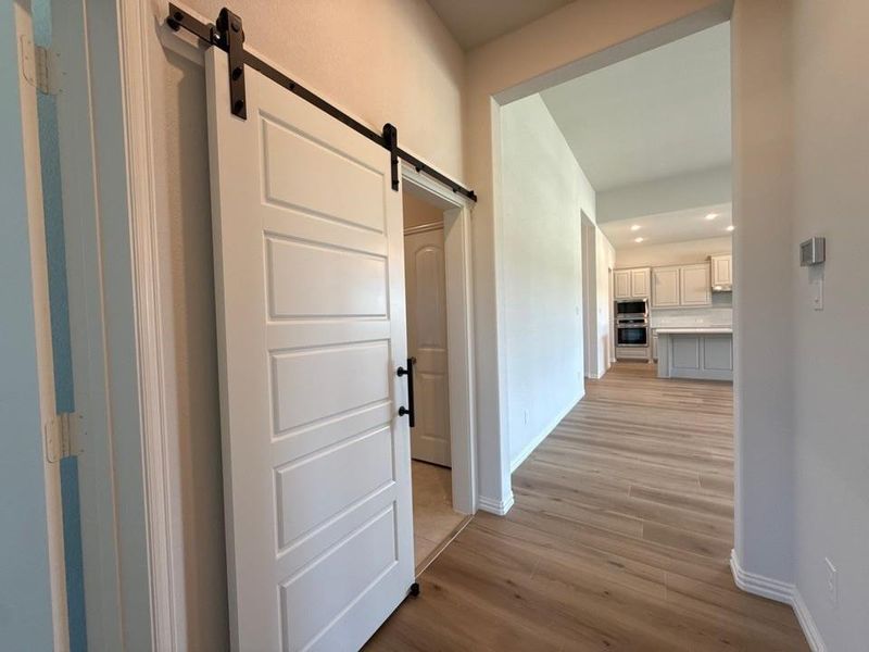 Spacious, unfurnished interior of a new home in Oak Grove Addition, Springtown (Image 17).