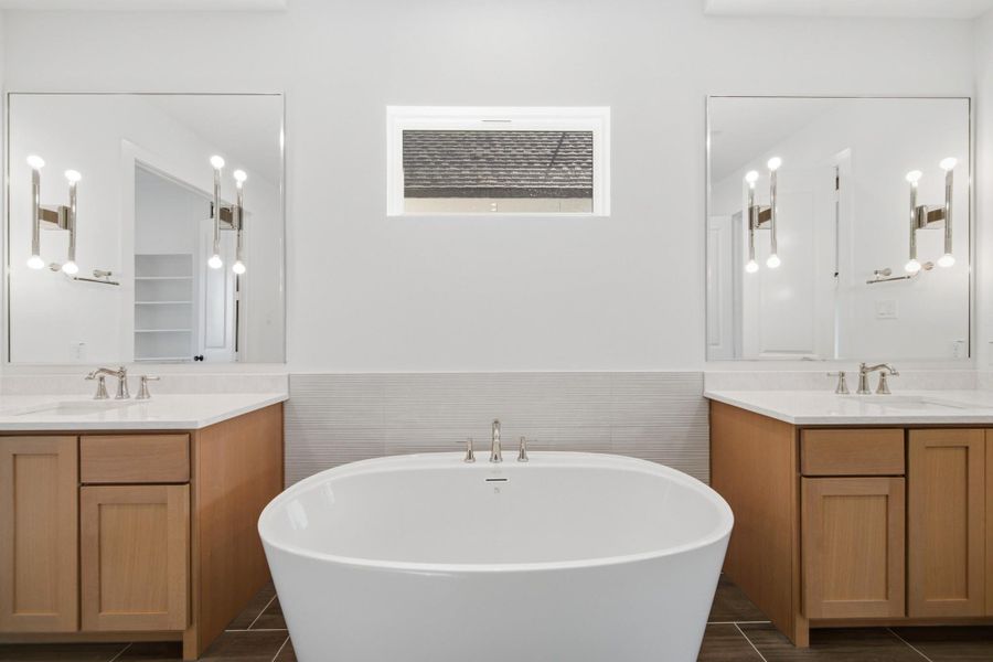 Furnished interior view inside a new home in Legacy, League City (Image 18).