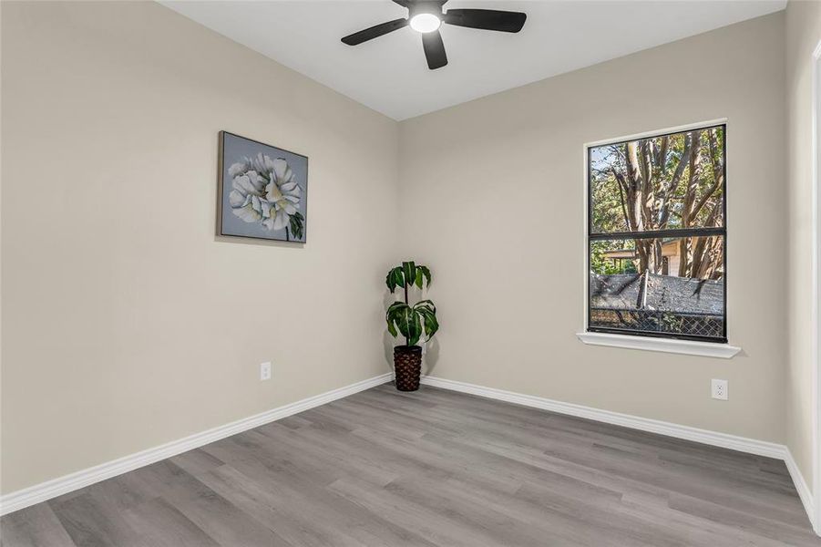 Spacious, unfurnished interior of a new home in , Gun Barrel City (Image 21).