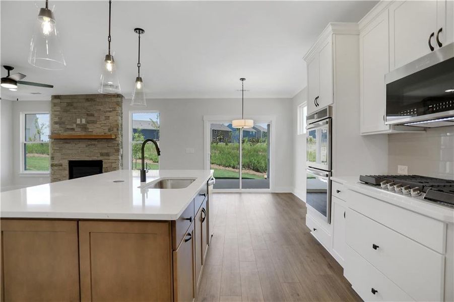 Furnished interior view inside a new home in Twin Lakes, Hoschton (Image 11).