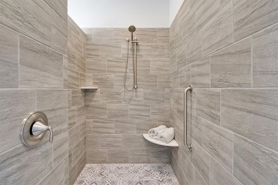 Cooper's Bay, Master Bathroom